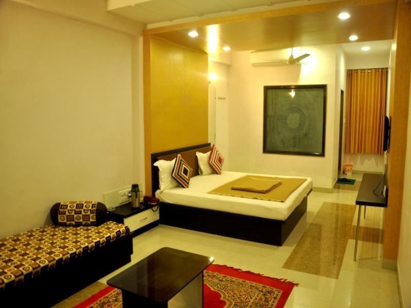Hotel Royal Heritage Mount Abu Buitenkant foto